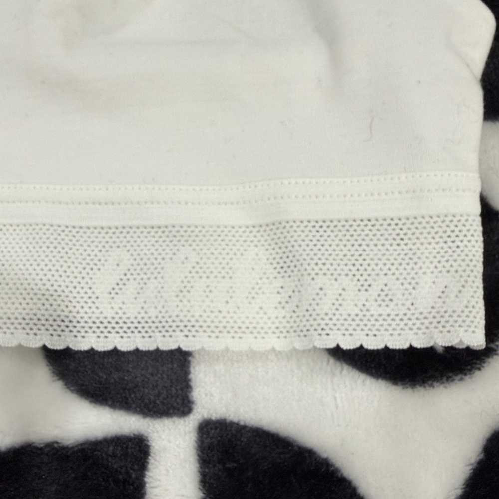 Lululemon Ever Essentials & Truly Tranquil Bralettes - Picture 3 of 9